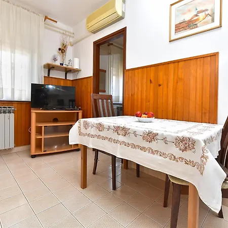 아파트 Marija 2394 *