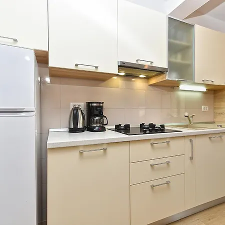 Marija 2394 דירה פולה