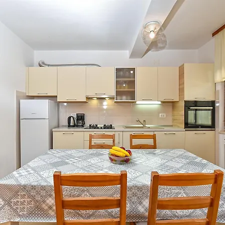 Apartament Marija 2394 Pula